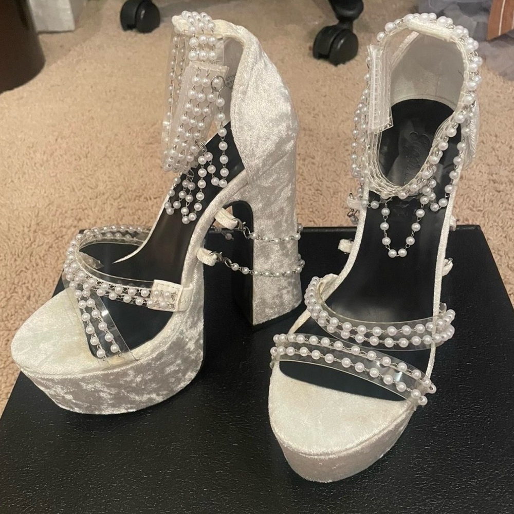 White Velvet Platform Heels with Pearl Chain Accents - Picture 4 of 10